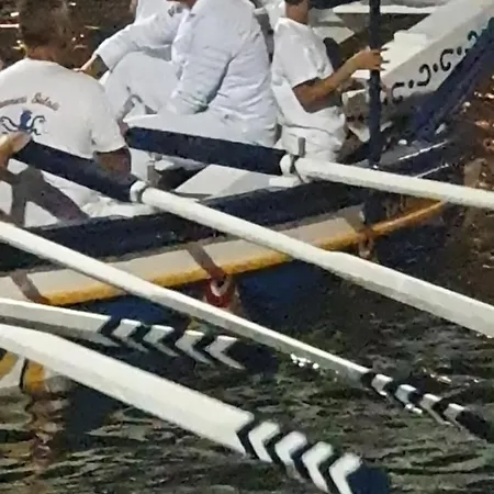 2 Pieces Les Pieds Dans L'eau