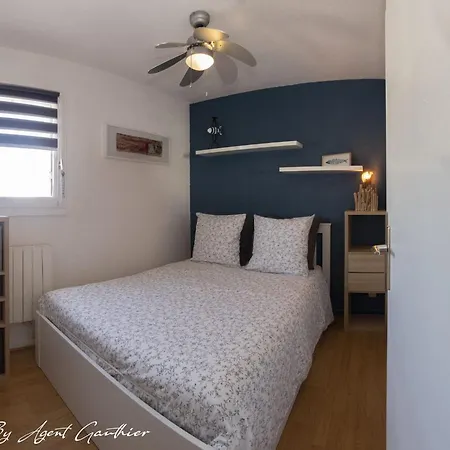 2 Pieces Les Pieds Dans L'eau * Sète